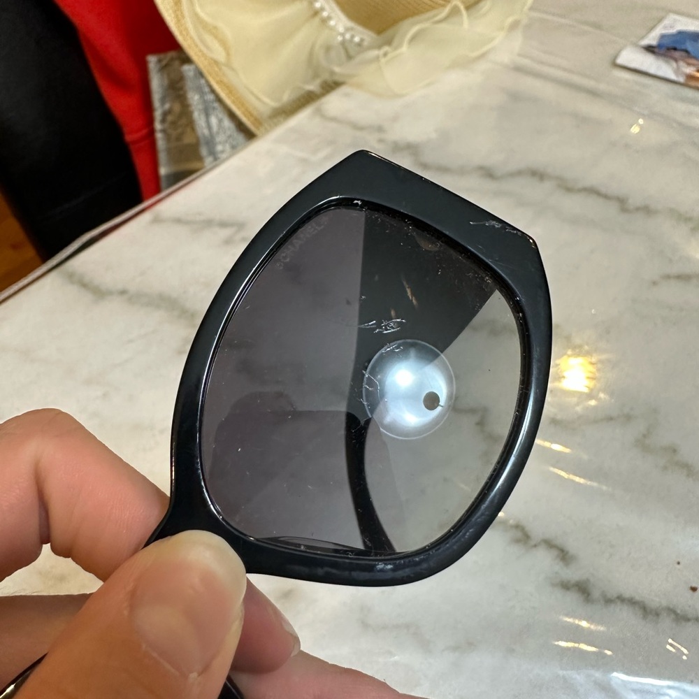 Chanel oval sunglasses Ref.5450 C501/S6 - Picture 9 of 9